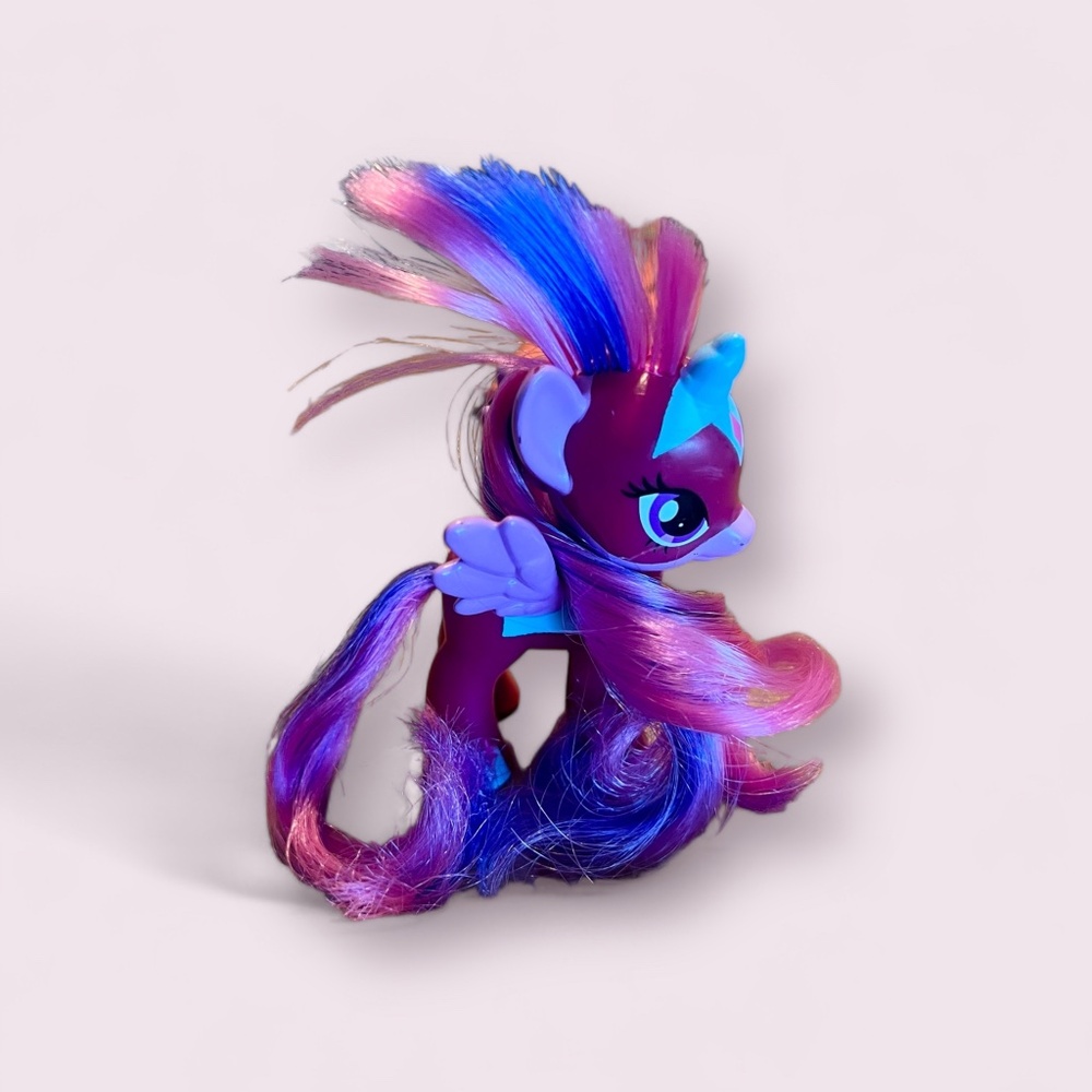 Classic My Little Pony: “Twilight Sparkle" Masked Matterhorn Power Pony